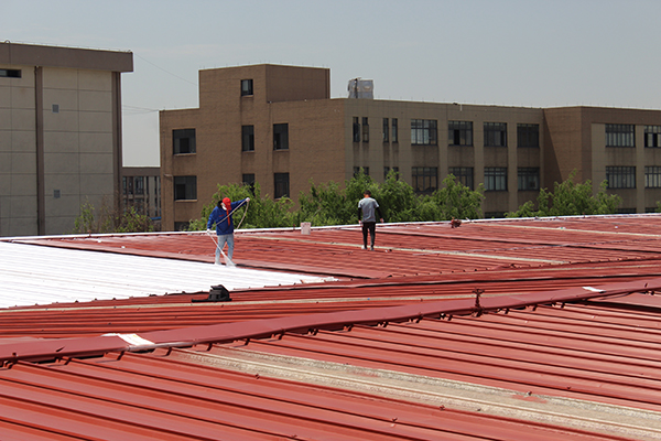 廠房彩鋼瓦屋面除銹翻新維護價格 廠房彩鋼瓦屋面除銹翻新維護價格